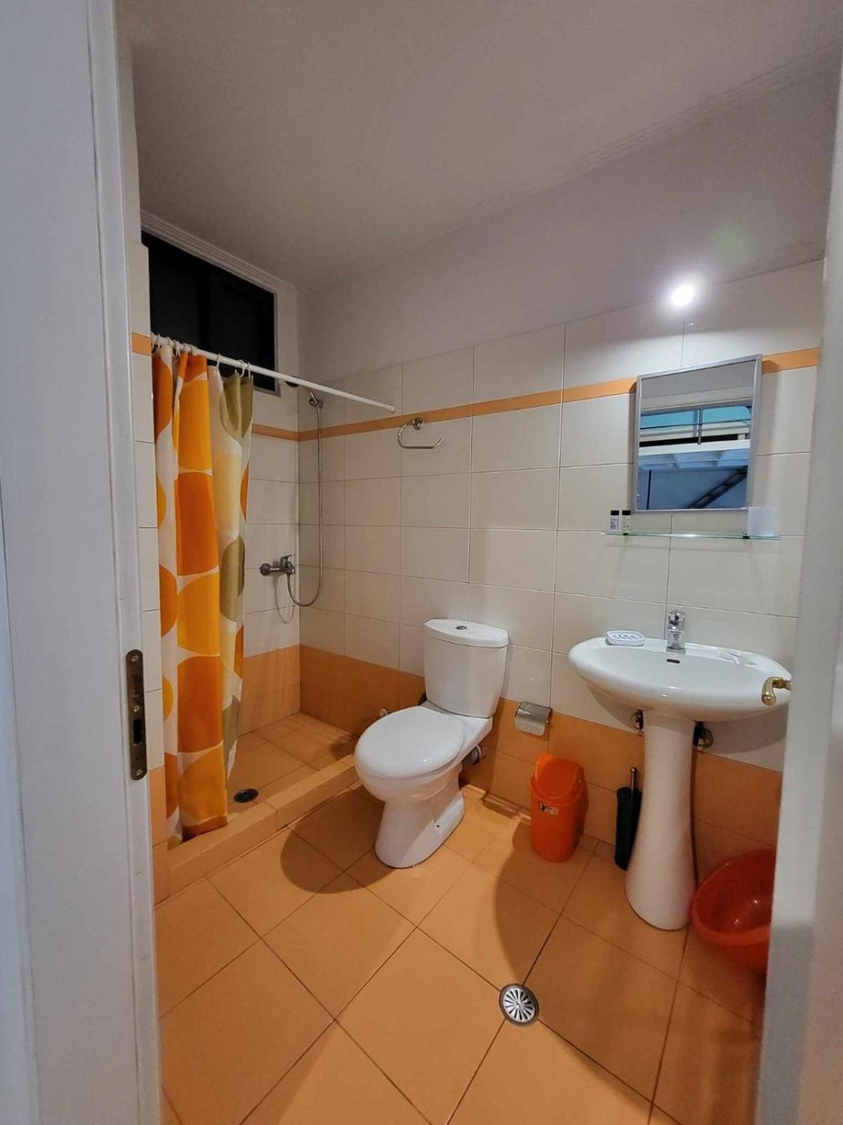 Vive Mare Hotel Sarande Ngoại thất bức ảnh